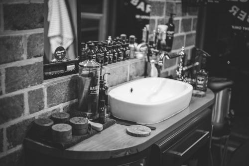 Barber-3